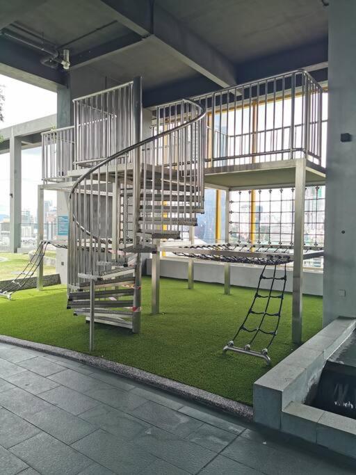 OPUS RESIDENCE KL I HomeBrickz Kuala Lumpur Exterior foto